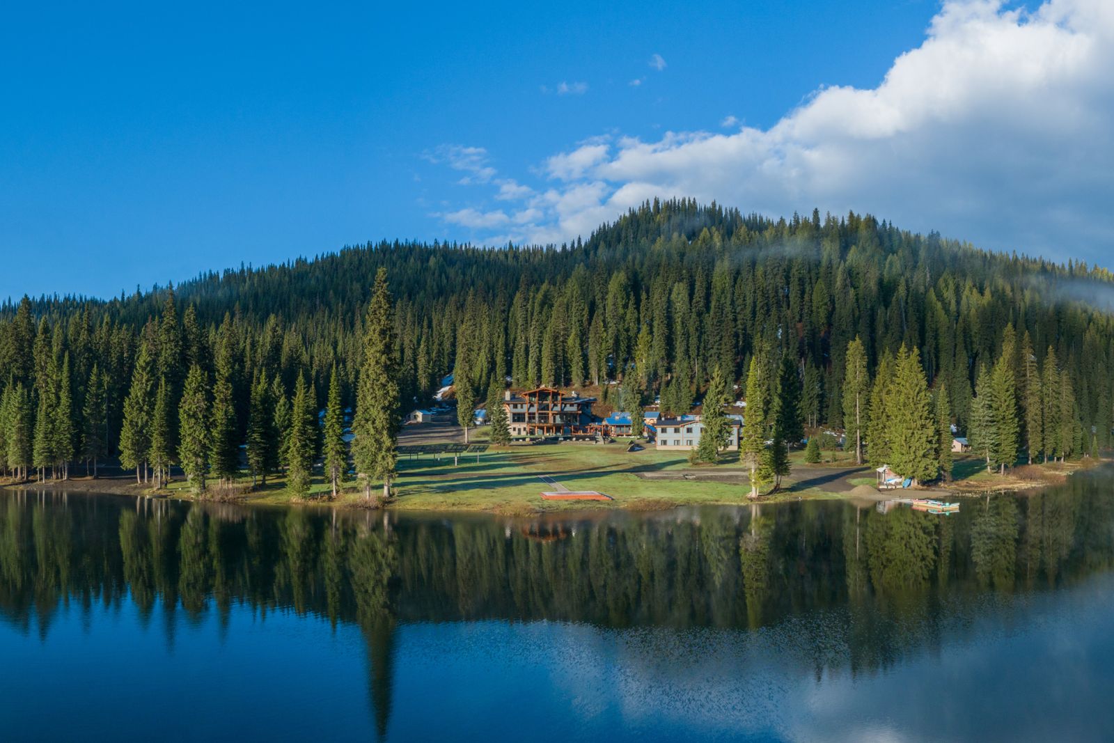 Keefer Lake Lodge in the Summer